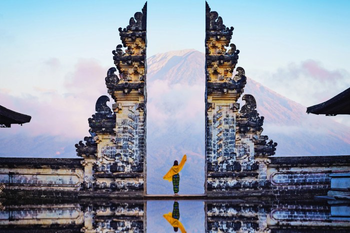 Bali pura lempuyang temple indonesia luhur temples бали door top